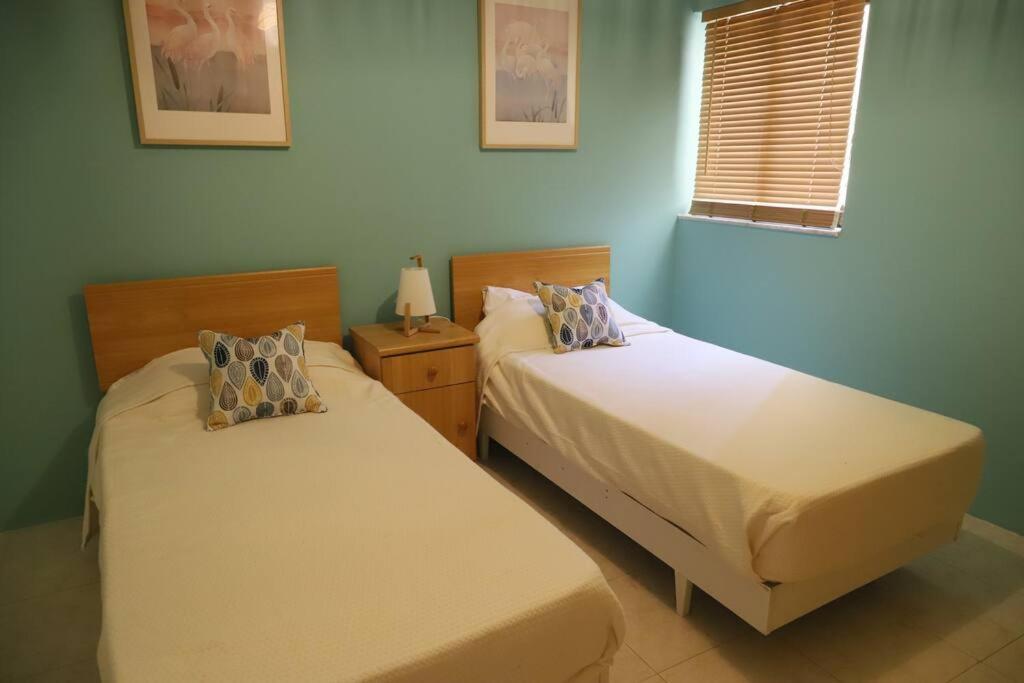 מליאהה Seaside Serenity - A Lovely Apartment With Views מראה חיצוני תמונה