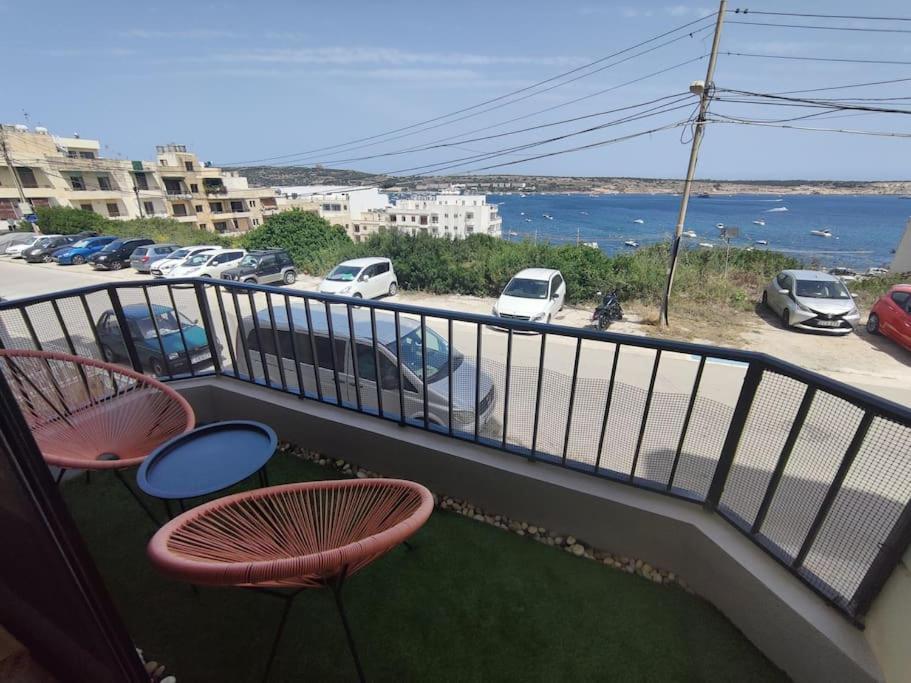מליאהה Seaside Serenity - A Lovely Apartment With Views מראה חיצוני תמונה